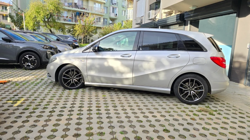 Mercedes-Benz B 200, снимка 3 - Автомобили и джипове - 52249655