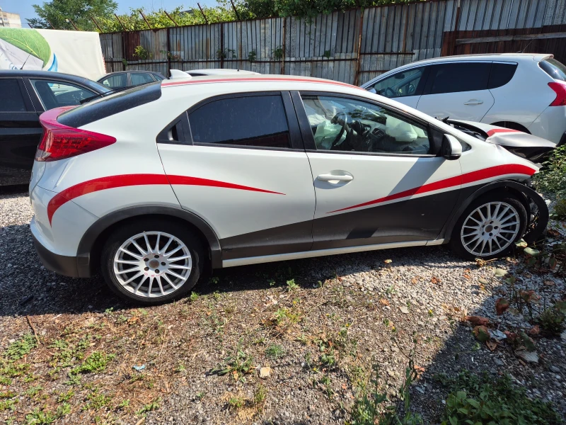 Honda Civic, снимка 4 - Автомобили и джипове - 52539123