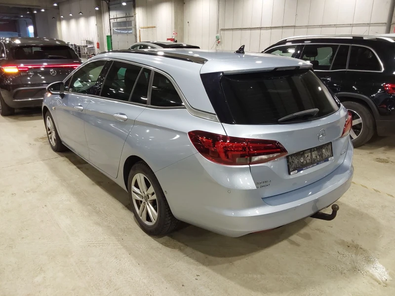 Opel Astra 1.6 CDTi Innovation-ПЪЛНА КОЖА-ОЧАКВАН ВНОС, снимка 4 - Автомобили и джипове - 53561903