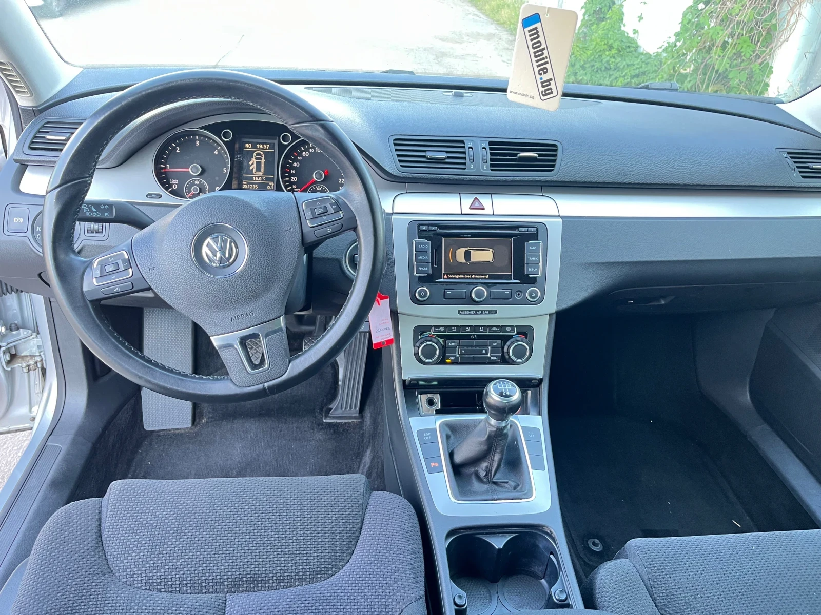 VW Passat 2.0TDI-110k.c. Navi., EURO5 | Mobile.bg — изображение 11