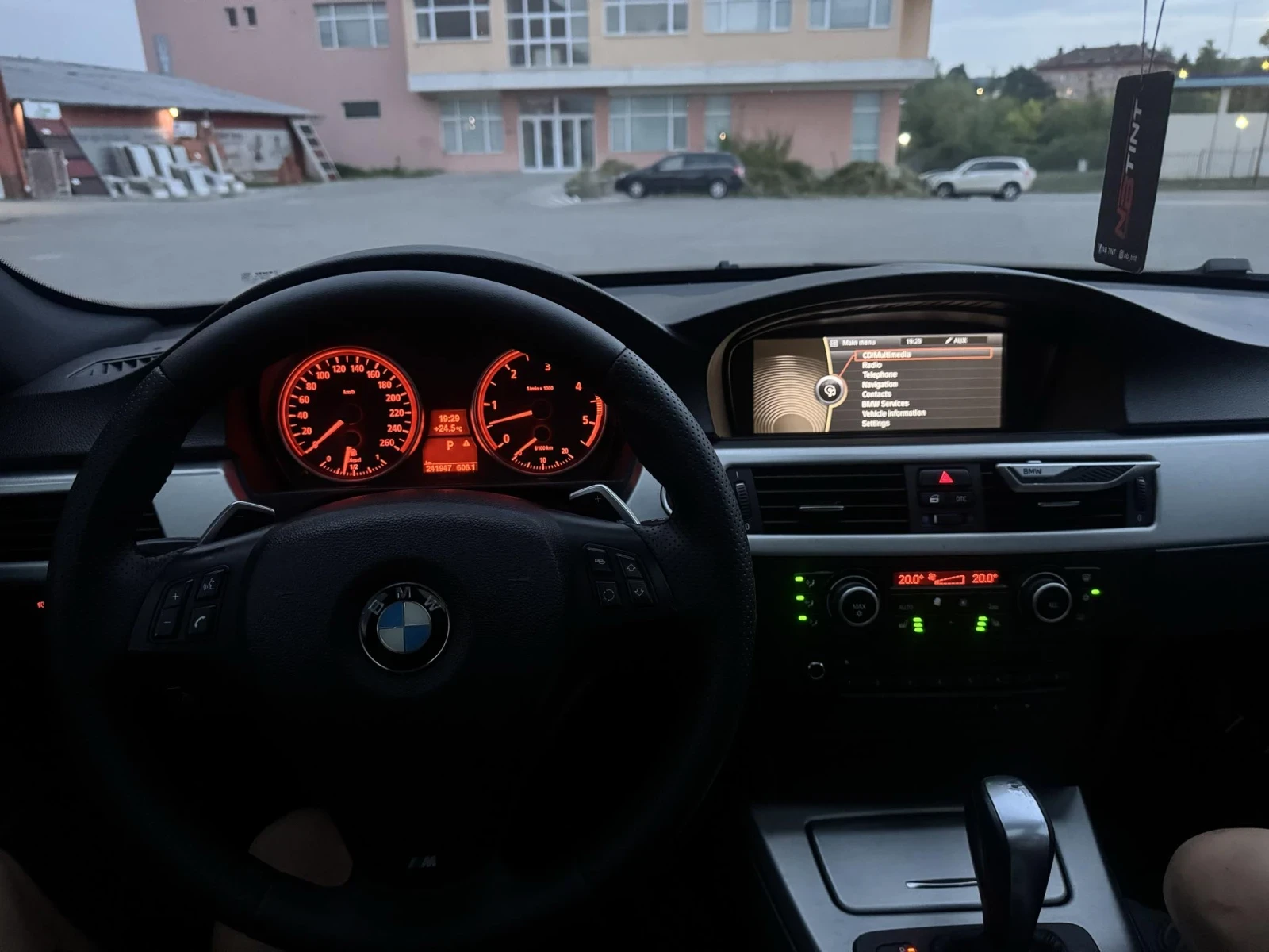 BMW 330  - изображение 5
