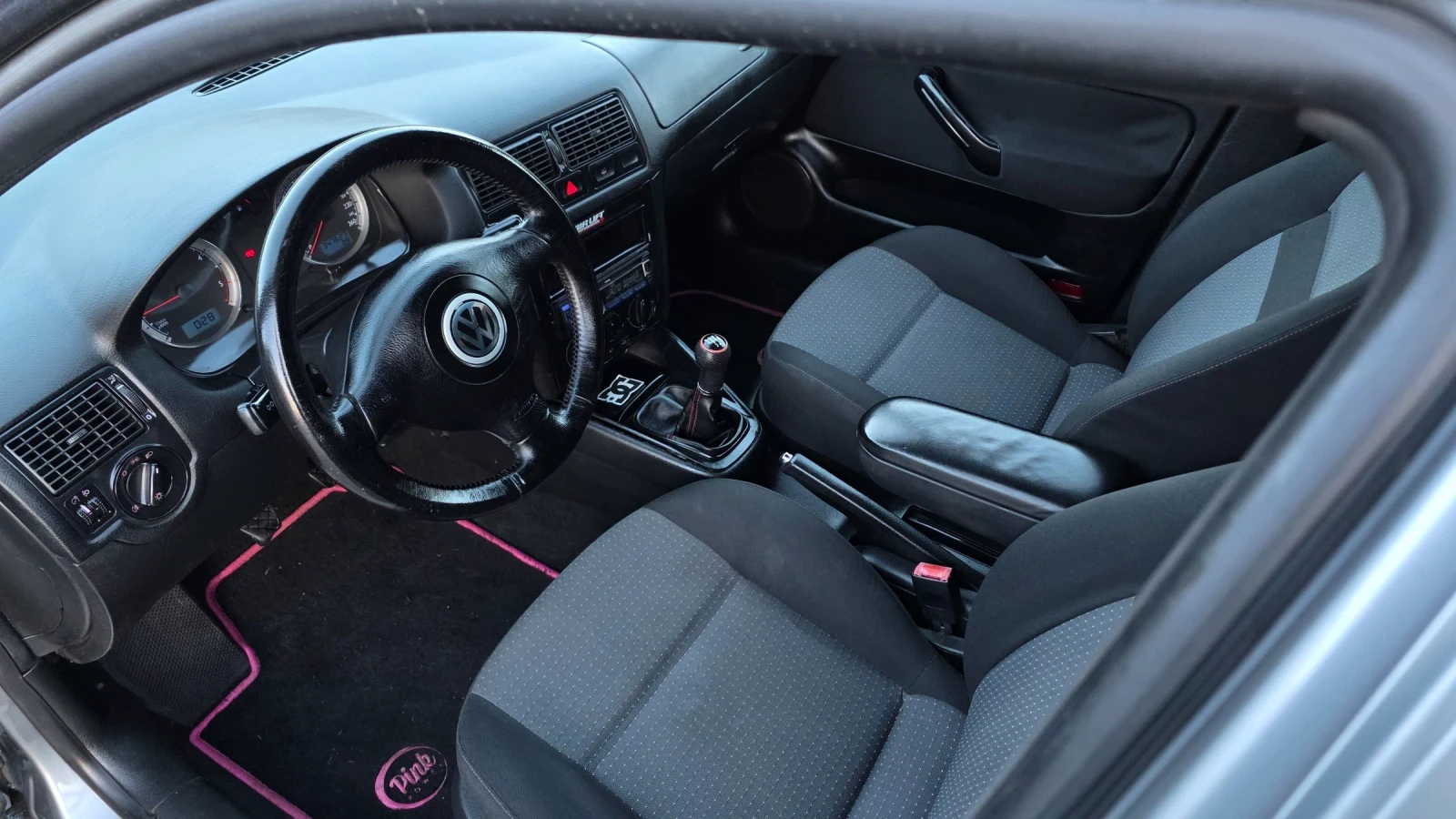 VW Golf 1.9TDI Klima - изображение 8