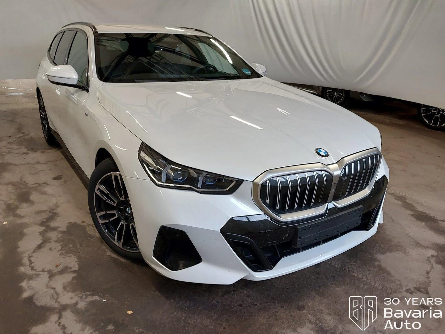 BMW 520 d Touring M Sport Paket Steptronic | Mobile.bg   4