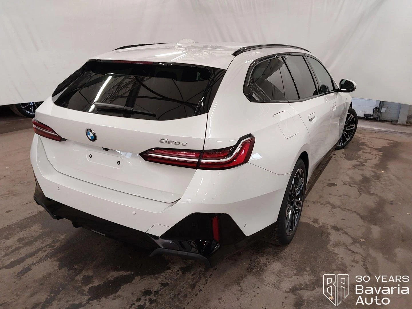 BMW 520 d Touring M Sport Paket Steptronic | Mobile.bg   3