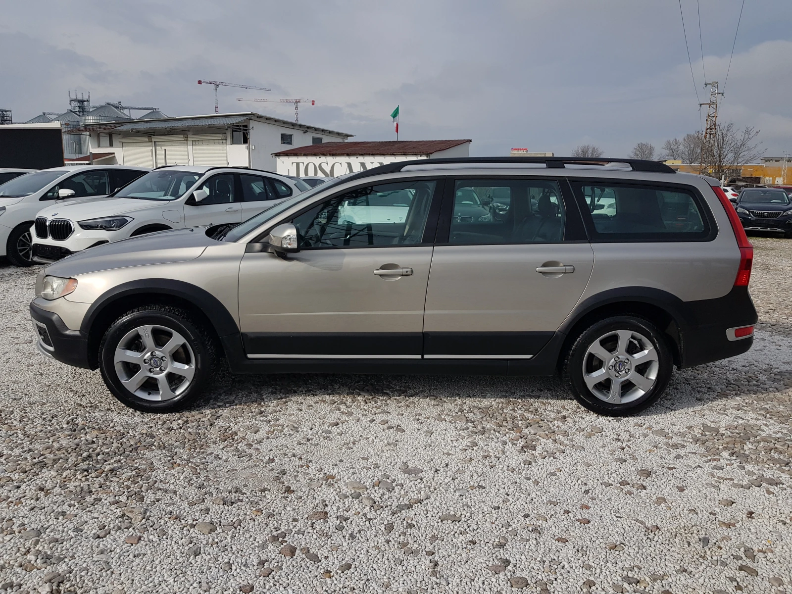 Volvo Xc70 2.4 AWD - 185 к.с. АВТОМАТИК ДИСТРОНИК ЛИЗИНГ - изображение 7
