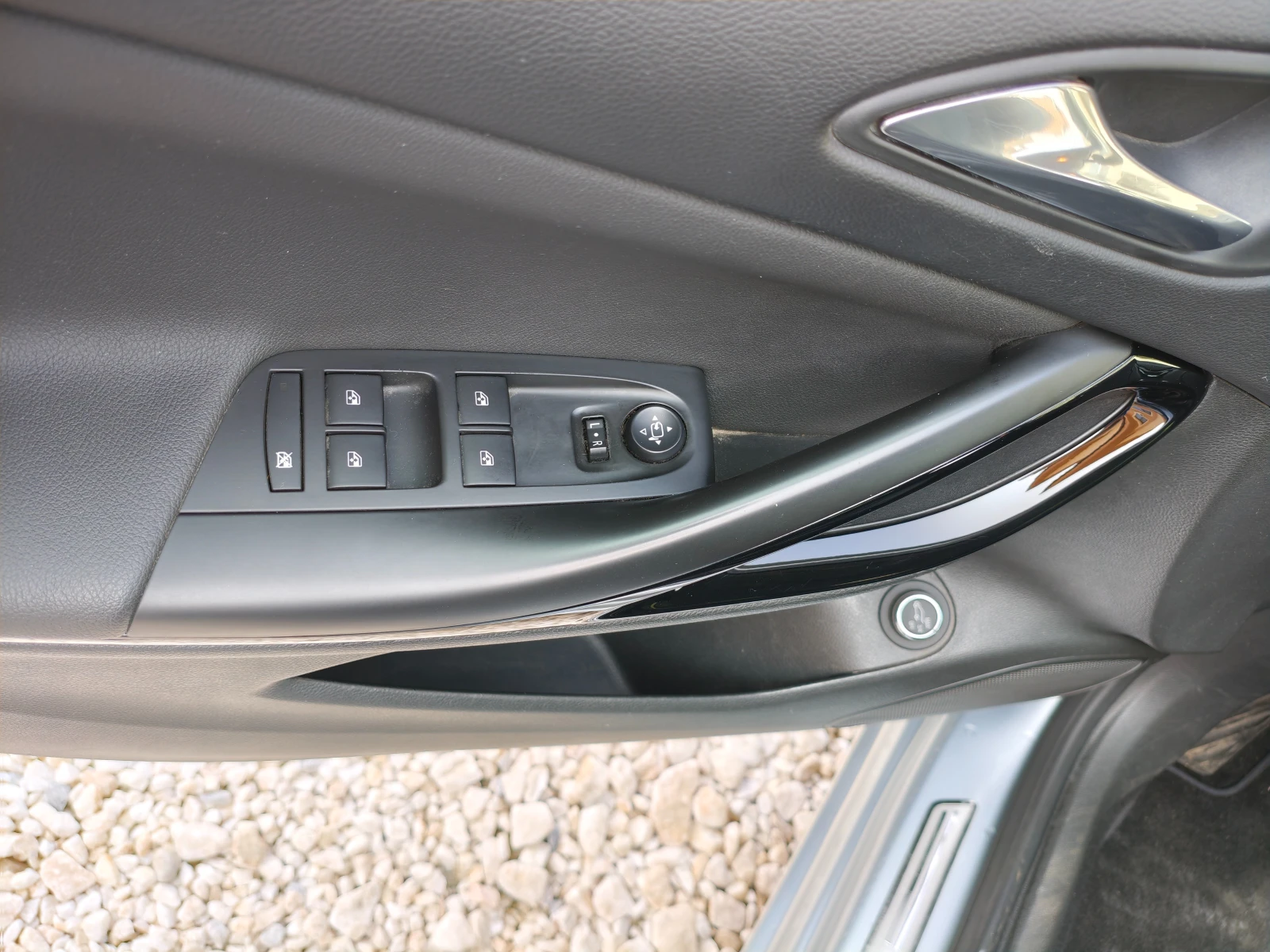 Opel Astra 1.6 CDTi Innovation-КОЖА-ФУЛ ЕКСТРИ, снимка 15 - Автомобили и джипове - 53561903