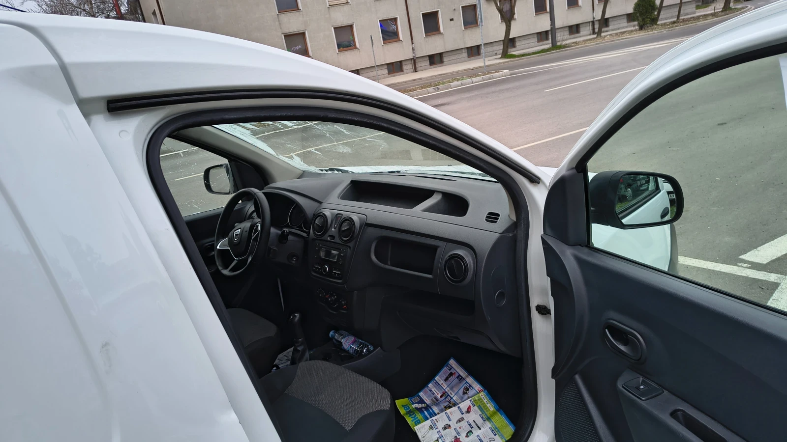 Dacia Dokker 1.5 dci, снимка 10 - Автомобили и джипове - 53649798