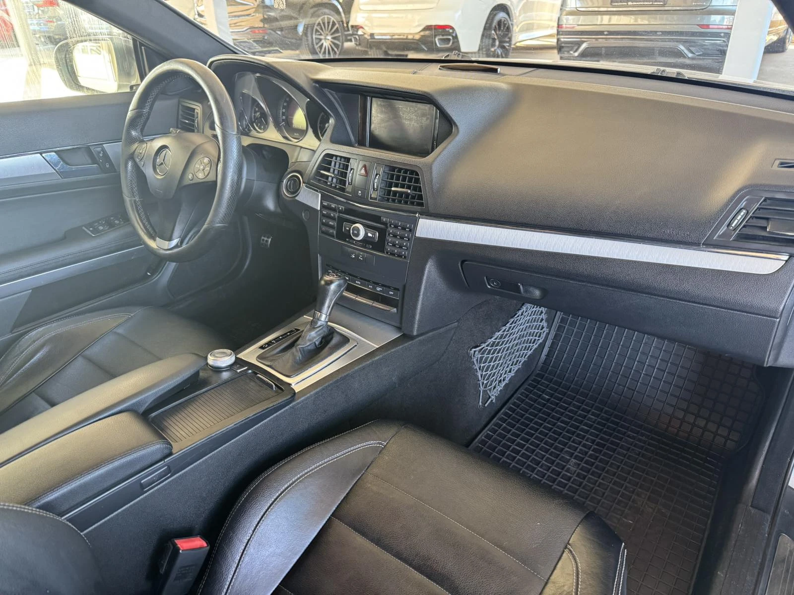 Mercedes-Benz E 350 3.0* 231ps* КОЖА* НАВИ* КАМЕРА* , снимка 10 - Автомобили и джипове - 53770789