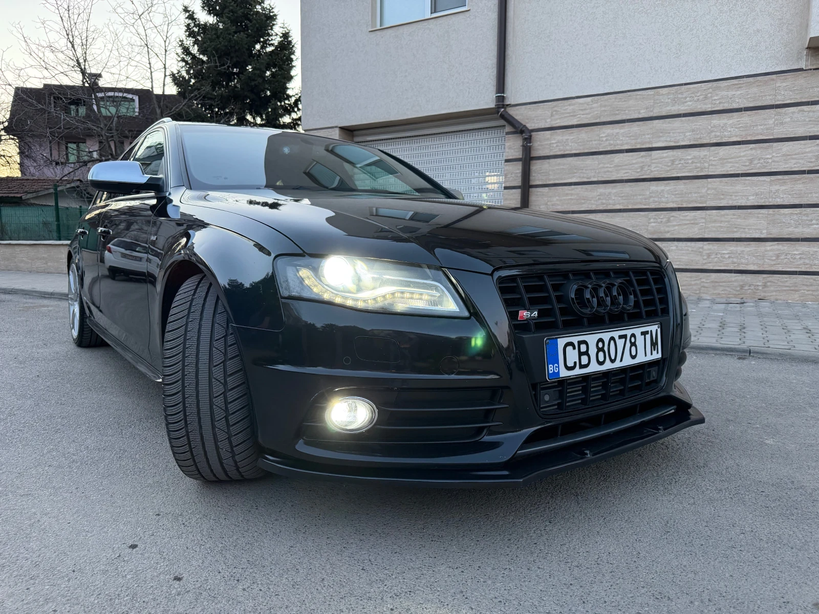 Audi A4 3.0тди 239к.с., снимка 8 - Автомобили и джипове - 53829976