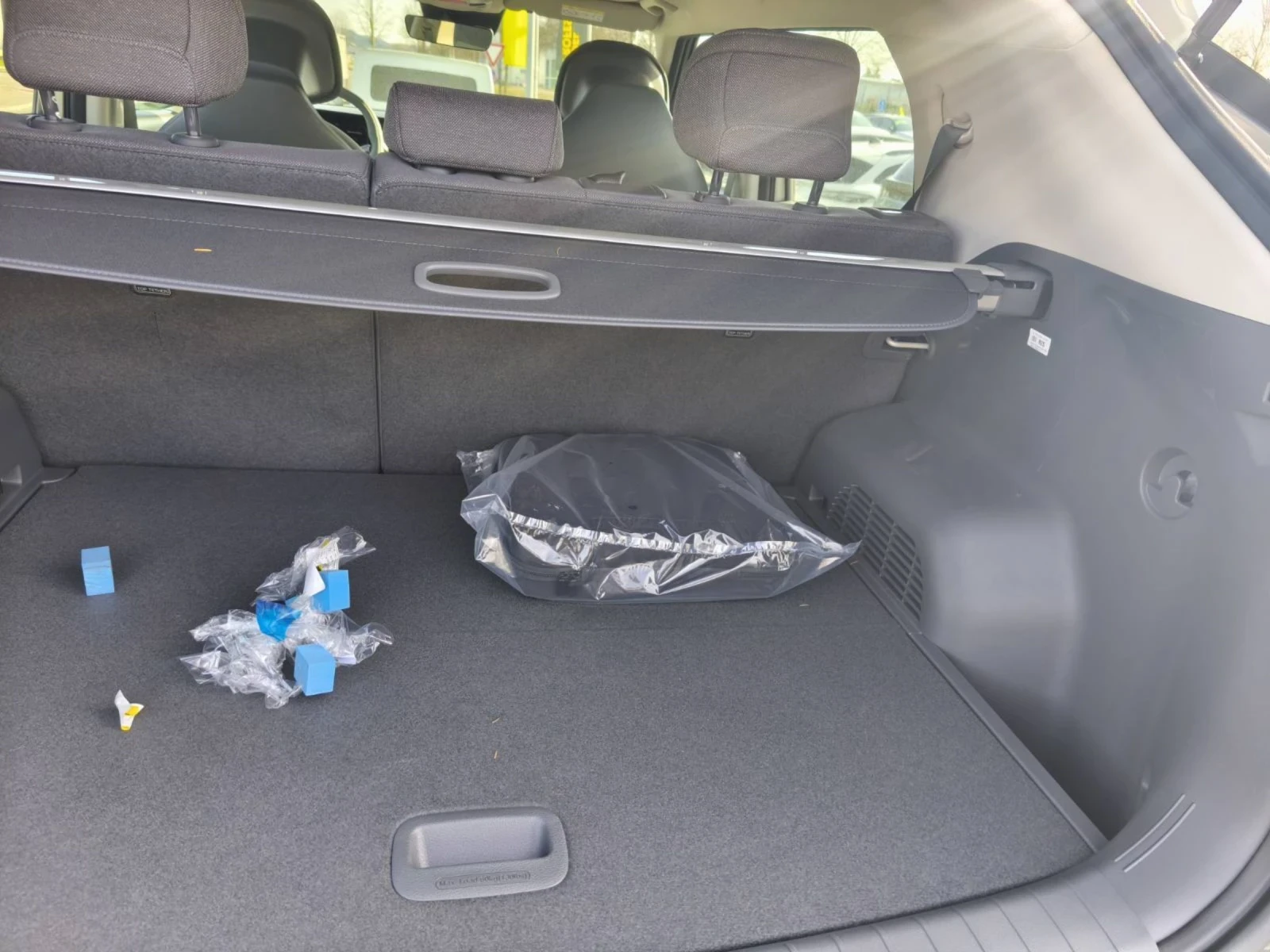 Kia EV3 58 kWh Air НОВ! Наличен!, снимка 6 - Автомобили и джипове - 53833638