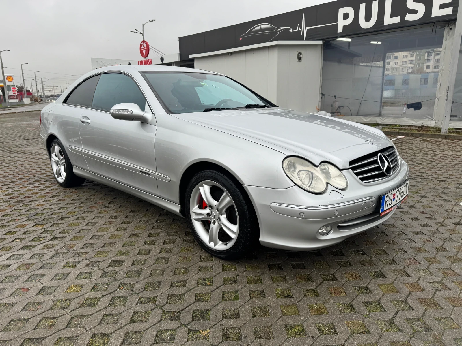Mercedes-Benz CLK 320i V6 Avangarde Автоматик, снимка 4 - Автомобили и джипове - 53894735
