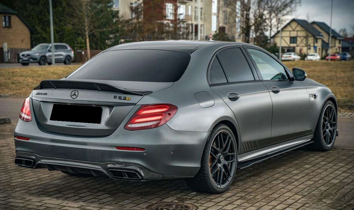 Mercedes-Benz E 63 AMG S 4Matic+ , снимка 2 - Автомобили и джипове - 54055981