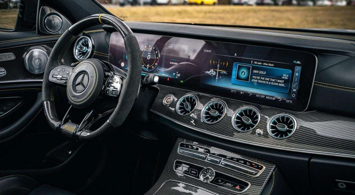 Mercedes-Benz E 63 AMG S 4Matic+ , снимка 4 - Автомобили и джипове - 54055981