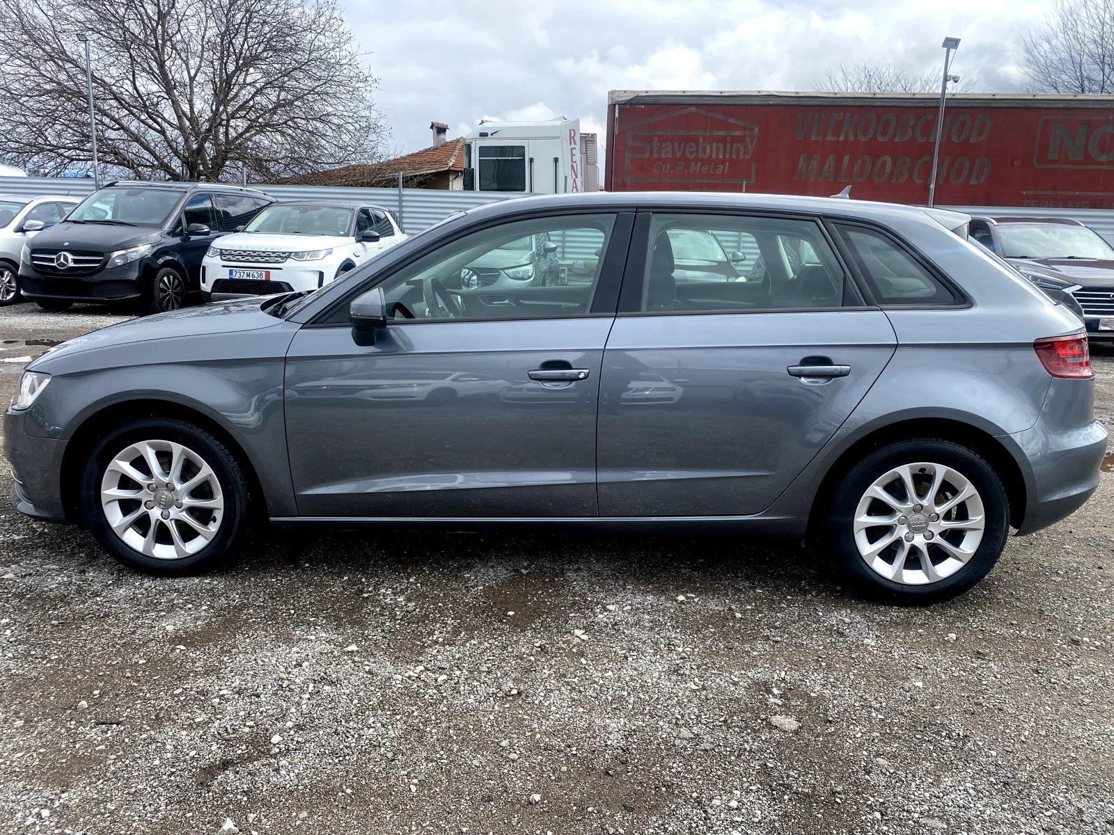 Audi A3 1.6TDI---Бонбон---, снимка 5 - Автомобили и джипове - 54078066