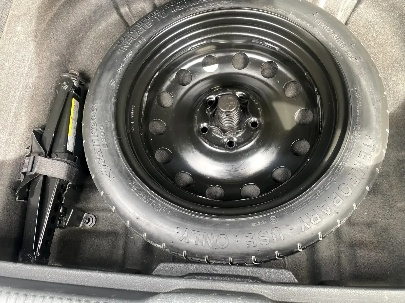 Audi A3 1.6TDI---Бонбон---, снимка 14 - Автомобили и джипове - 54078066