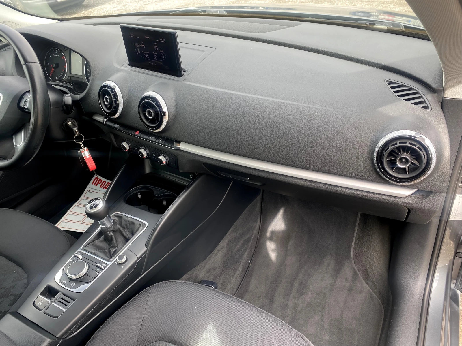 Audi A3 1.6TDI---Бонбон---, снимка 10 - Автомобили и джипове - 54078066