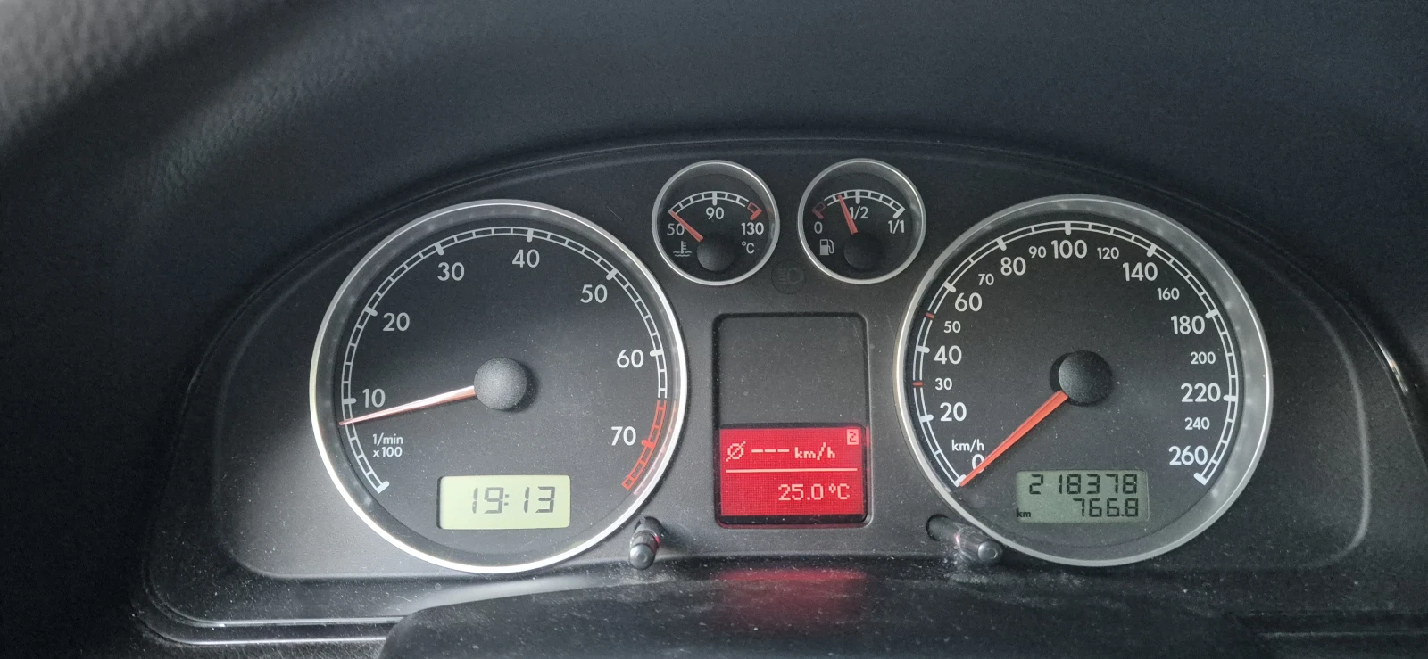 VW Passat 1.8T, снимка 15 - Автомобили и джипове - 54856798