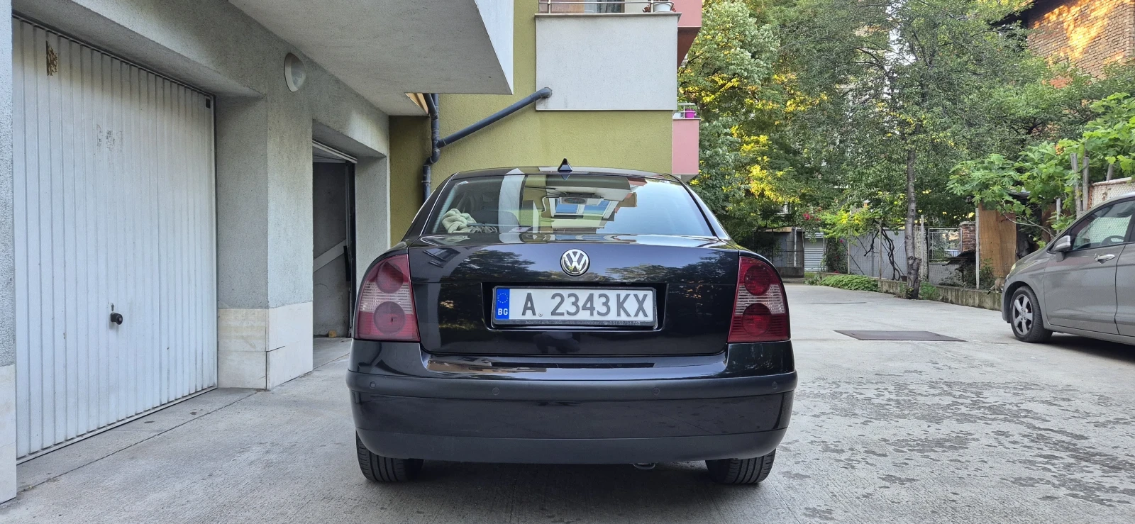 VW Passat 1.8T, снимка 12 - Автомобили и джипове - 54856798