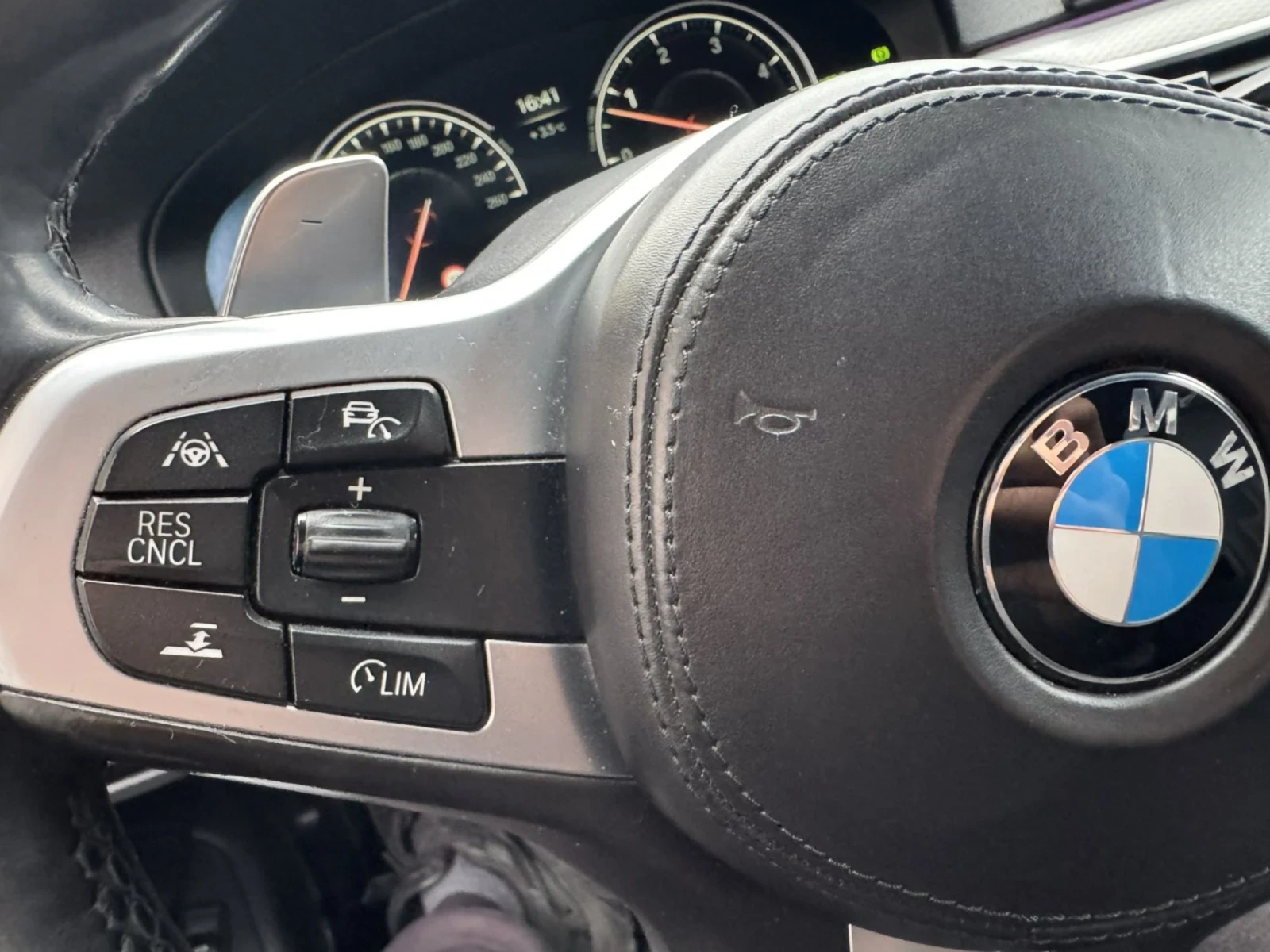 BMW 530, снимка 6 - Автомобили и джипове - 55213375