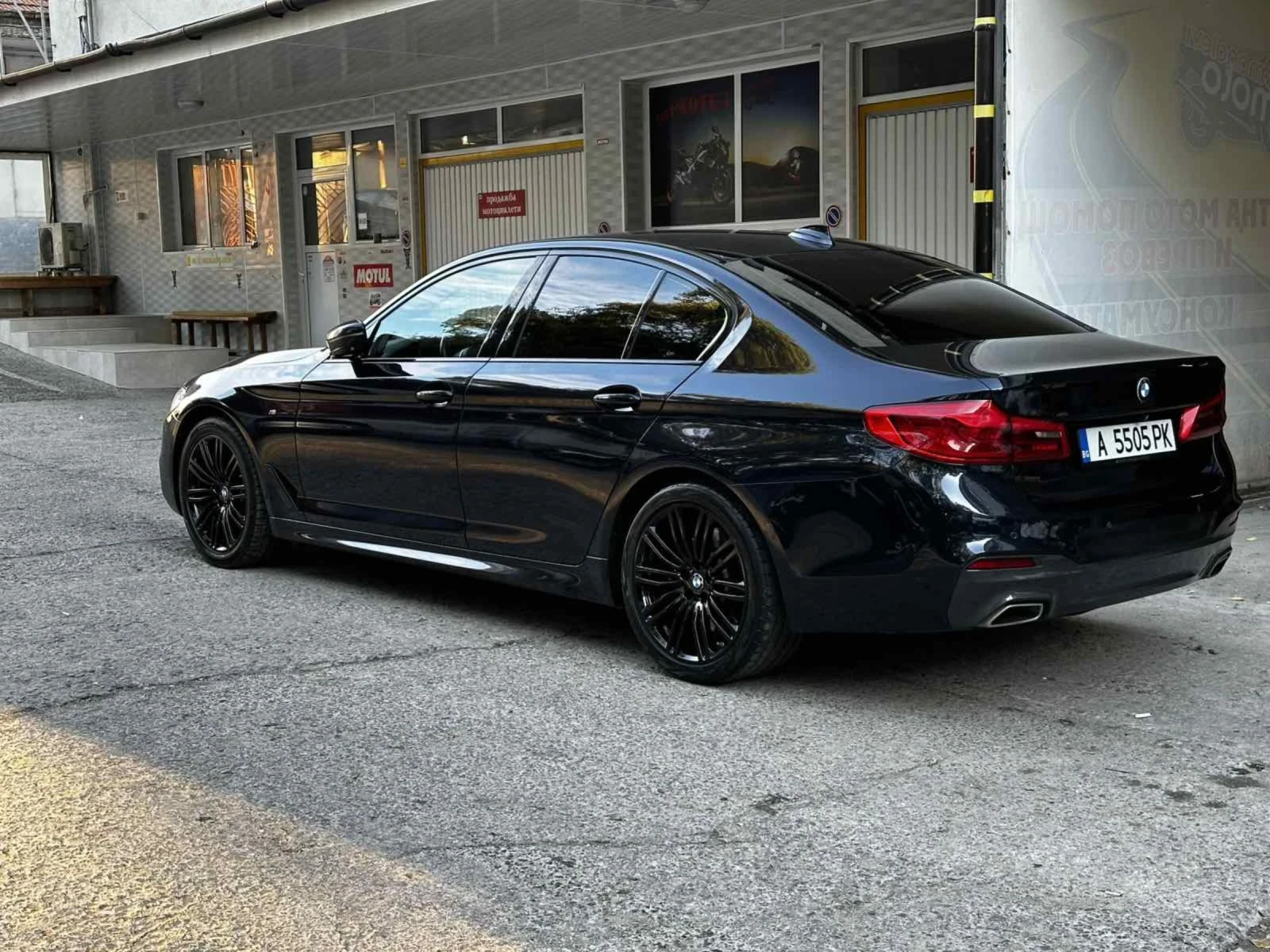 BMW 530