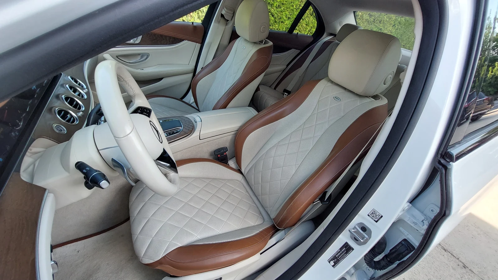 Mercedes-Benz E 400 E400 AMG line , снимка 13 - Автомобили и джипове - 55250008