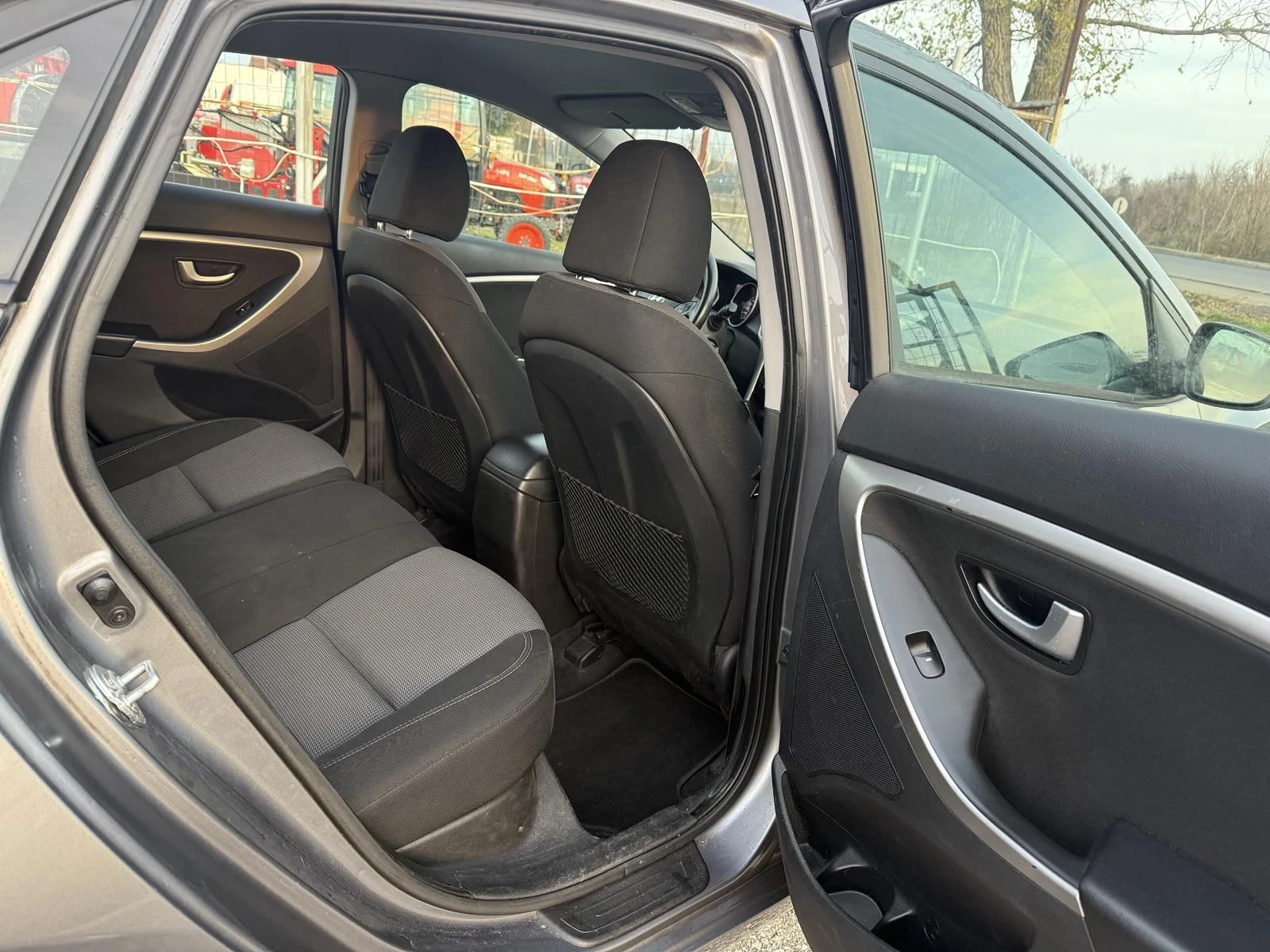 Hyundai I30 1.6 CRDI.110K, снимка 12 - Автомобили и джипове - 55738388