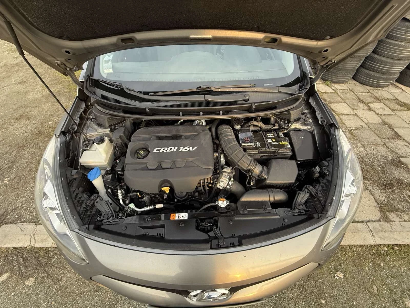 Hyundai I30 1.6 CRDI.110K, снимка 14 - Автомобили и джипове - 55738388