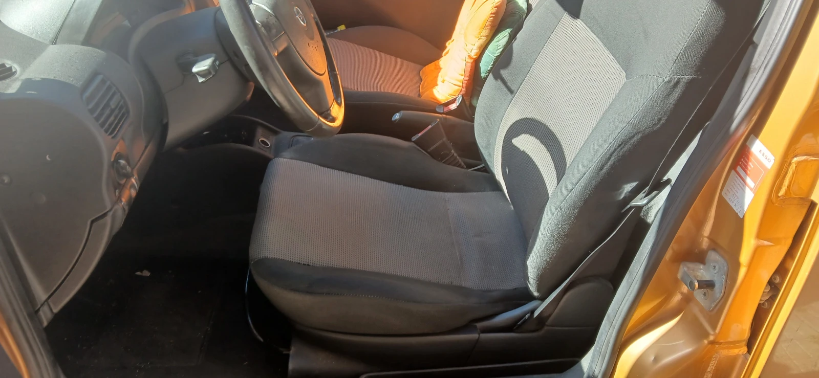 Opel Corsa C, снимка 3 - Автомобили и джипове - 55958652