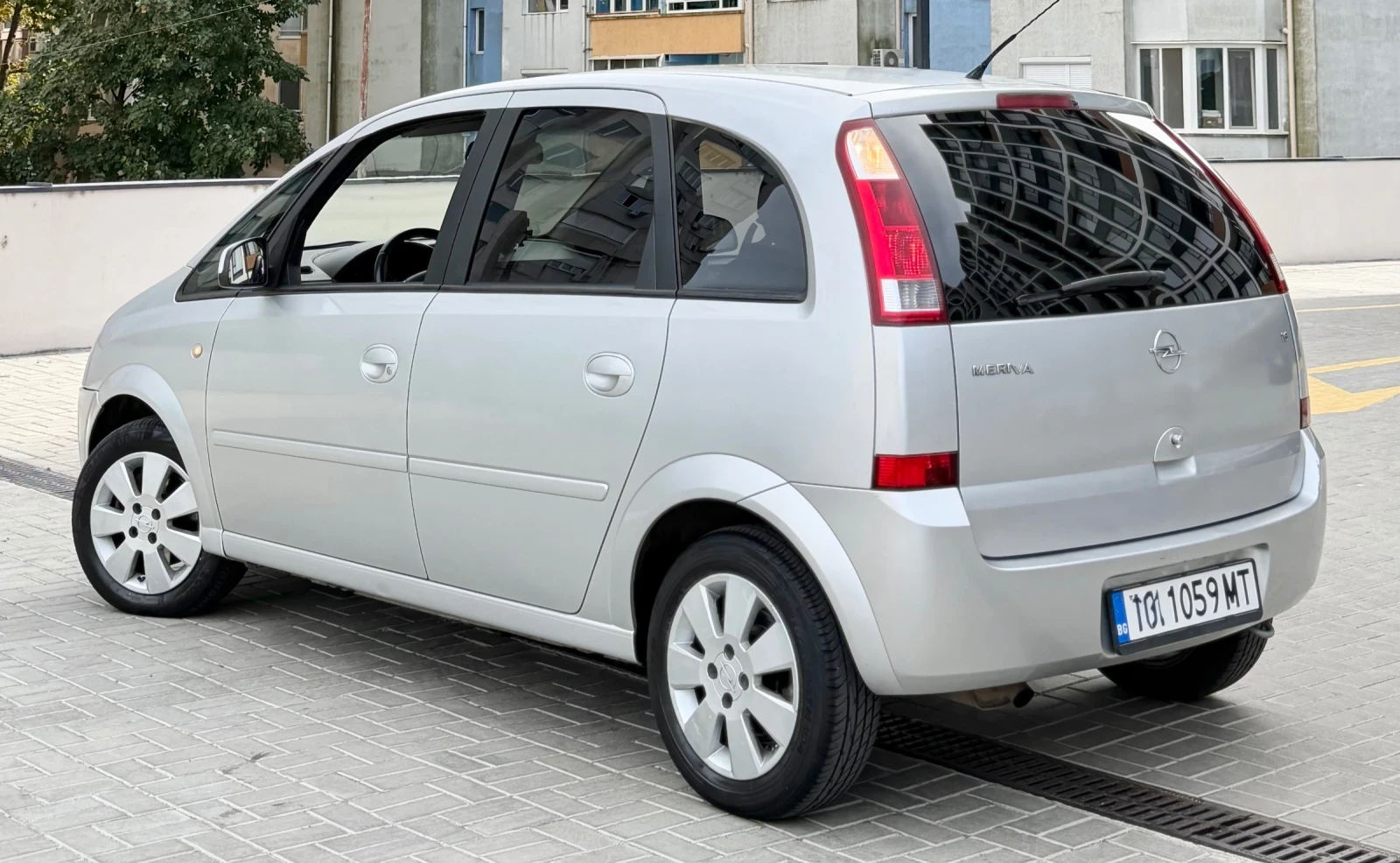 Opel Meriva 1.6 ГАЗ/БЕНЗИН, снимка 3 - Автомобили и джипове - 56087575