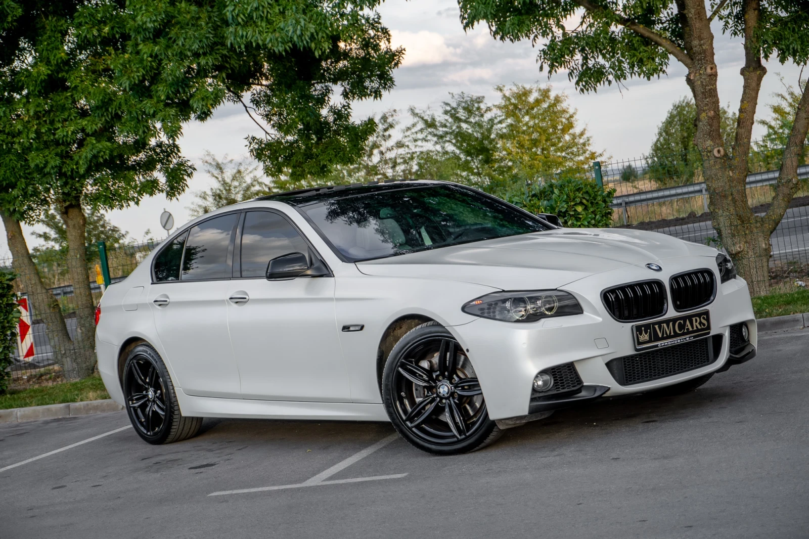 BMW 530 HEAD-UP ! ВАКУМ !TOP ! FULL !, снимка 2 - Автомобили и джипове - 56285913
