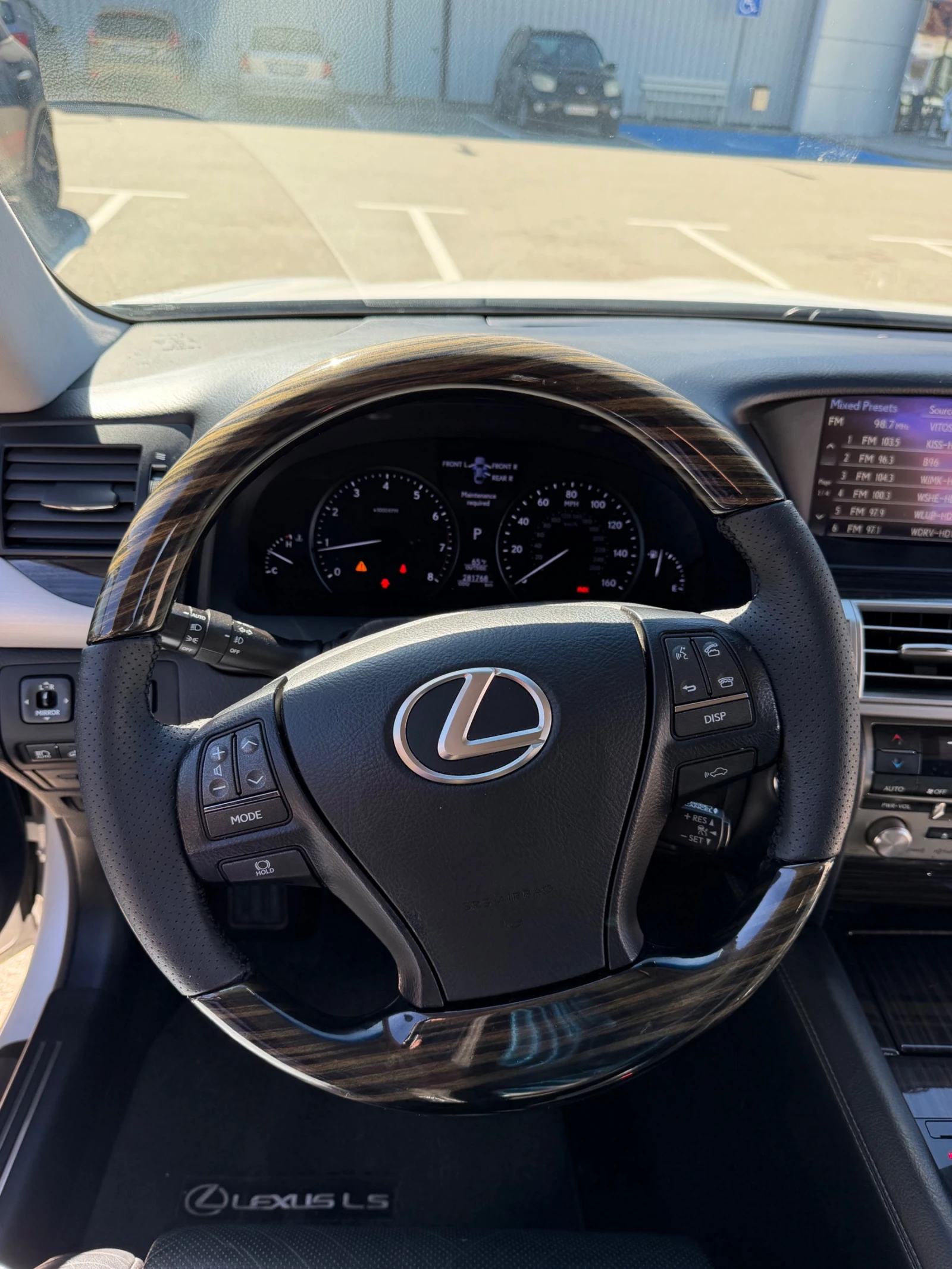 Lexus LS 460, снимка 11 - Автомобили и джипове - 56346651