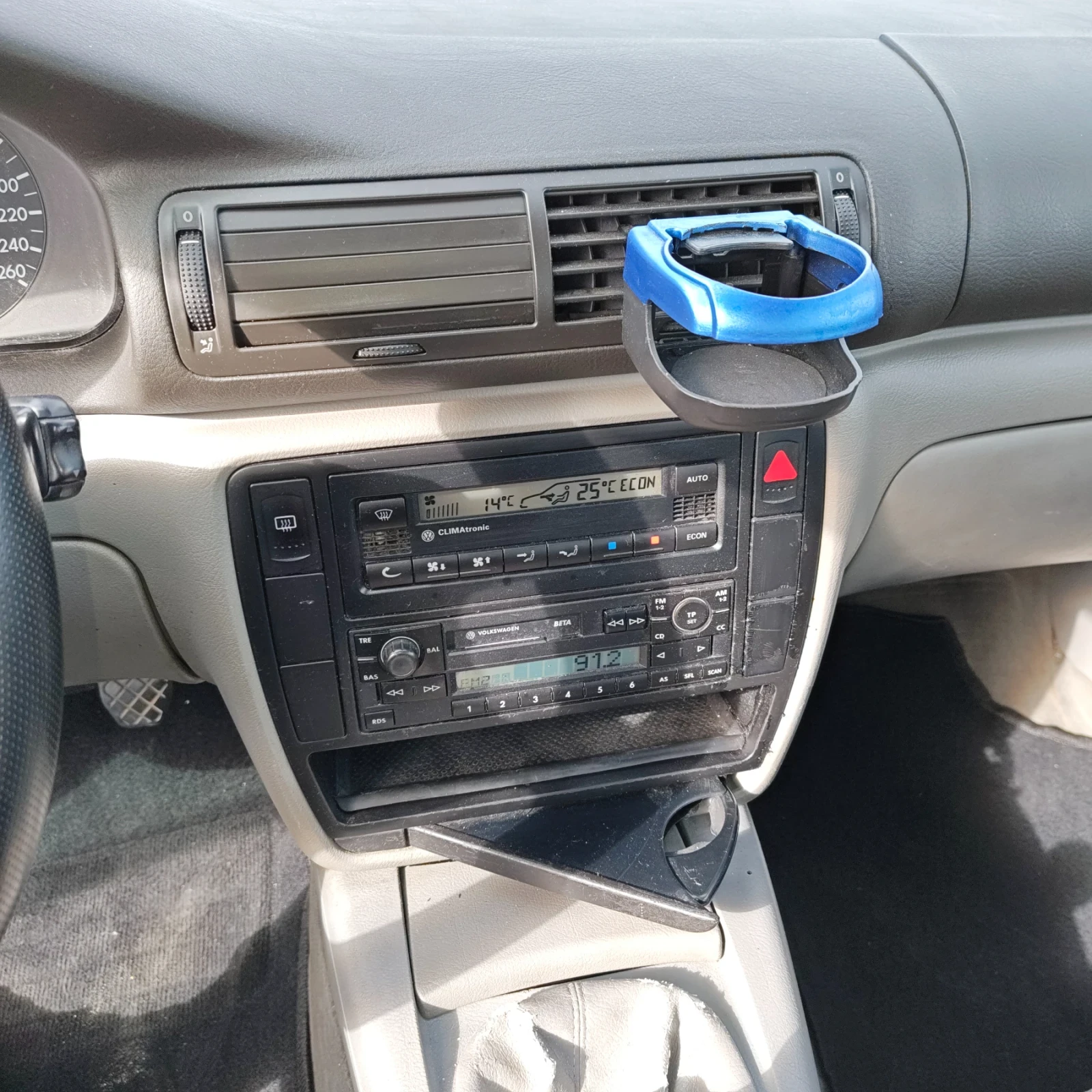 VW Passat, снимка 5 - Автомобили и джипове - 56541718
