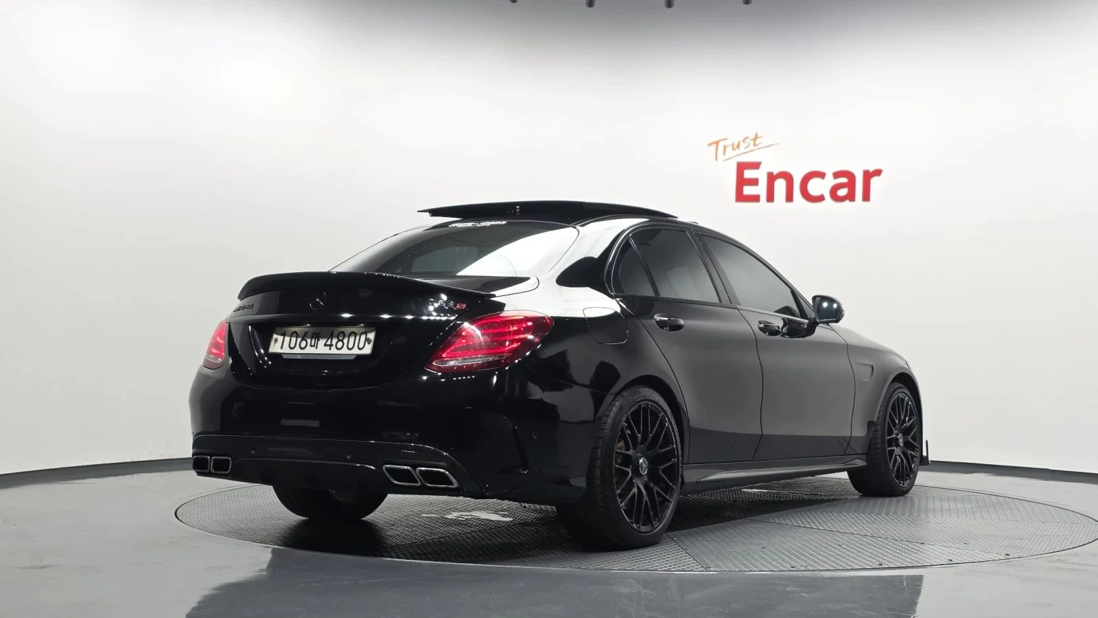 Mercedes-Benz C 63 AMG, снимка 2 - Автомобили и джипове - 56685479