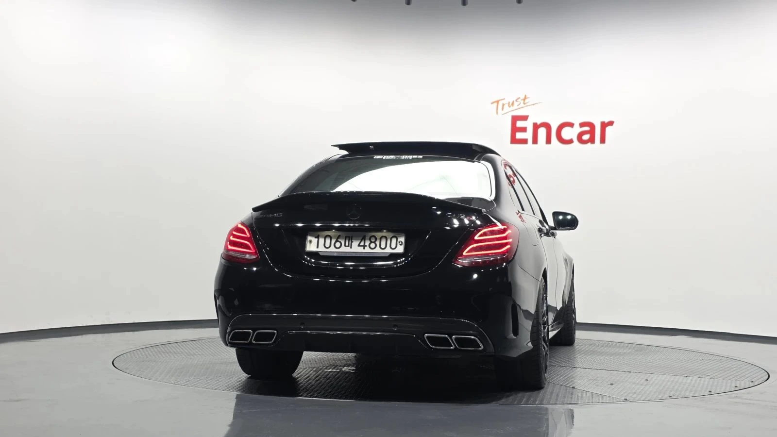 Mercedes-Benz C 63 AMG, снимка 4 - Автомобили и джипове - 56685479