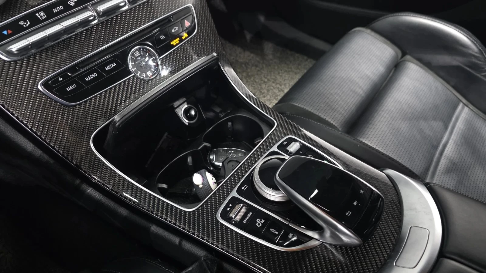 Mercedes-Benz C 63 AMG, снимка 9 - Автомобили и джипове - 56685479