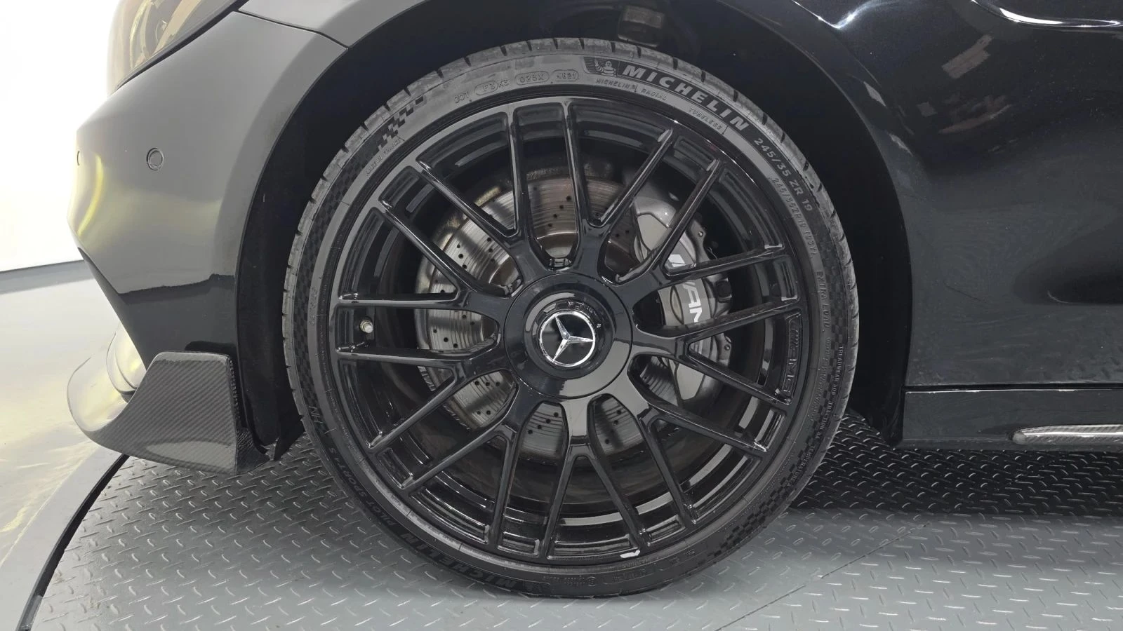Mercedes-Benz C 63 AMG, снимка 5 - Автомобили и джипове - 56685479