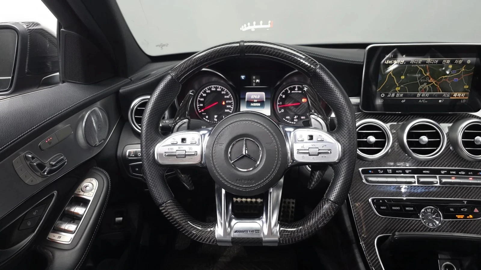 Mercedes-Benz C 63 AMG, снимка 14 - Автомобили и джипове - 56685479