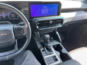 Toyota Land cruiser * 4WD * CARFAX * ОПЦИЯ ЗА ФИНАНСИРАНЕ, снимка 9