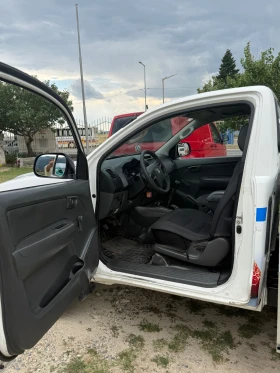 Toyota Hilux ����� | Mobile.bg � ����� ������ 16