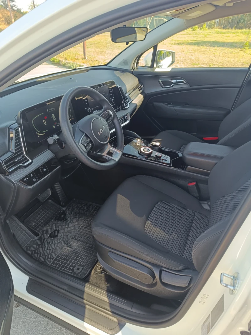 Kia Sportage, снимка 11 - Автомобили и джипове - 51393640