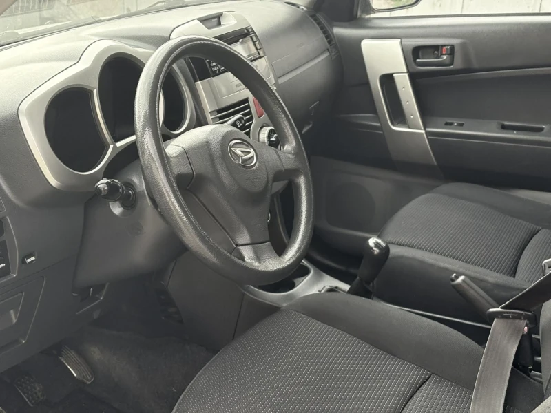Daihatsu Terios 1.5, снимка 8 - Автомобили и джипове - 51713876