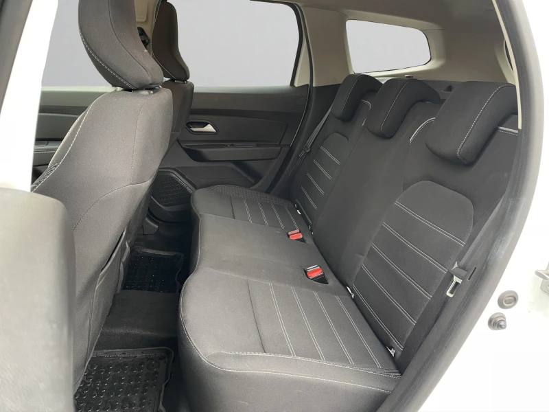 Dacia Duster 1.3 Tce 150 hp EDC, снимка 12 - Автомобили и джипове - 52990104