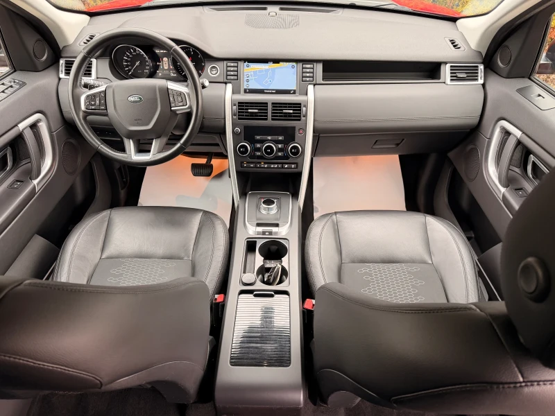 Land Rover Discovery Sport 2.0d-9AT-4X4-КОЖА-ЛЕНТИ-НАВИ-LED-189X.KM-ОТЛИЧЕН!!, снимка 13 - Автомобили и джипове - 53177957