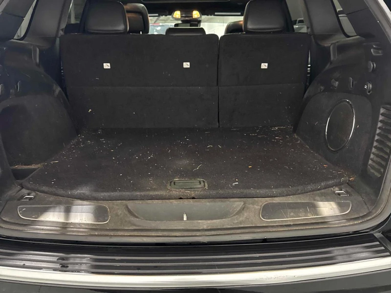 Jeep Grand cherokee SUMMIT* Обдух* Distronic* Пано* H&K, снимка 15 - Автомобили и джипове - 53261871