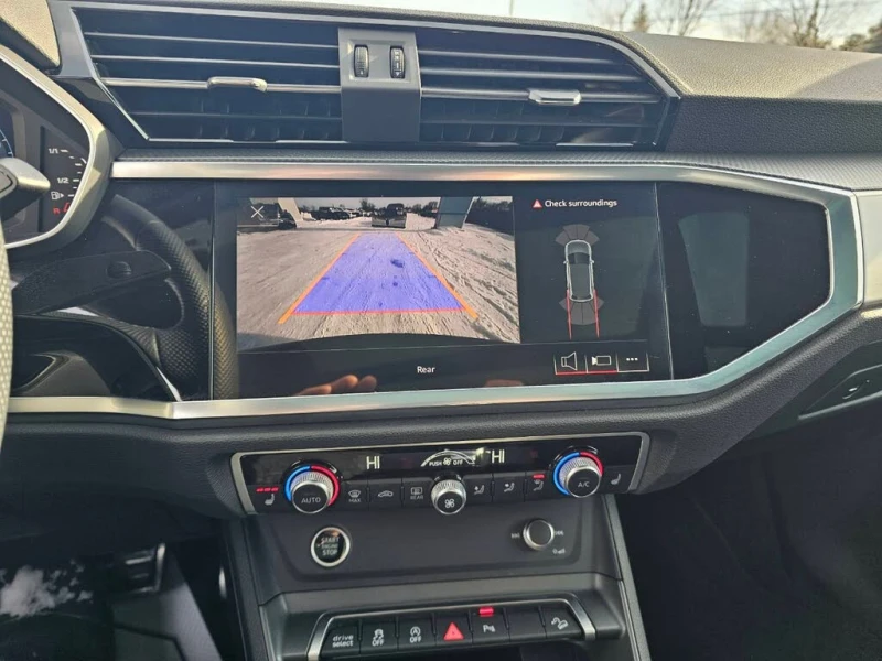 Audi Q3 Progressiv* 45 TFSI* АвтоКредит* (ЦЕНА ДО БГ), снимка 11 - Автомобили и джипове - 53447510