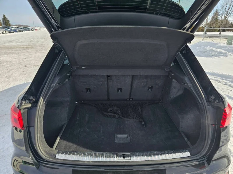 Audi Q3 Progressiv* 45 TFSI* АвтоКредит* (ЦЕНА ДО БГ), снимка 16 - Автомобили и джипове - 53447510