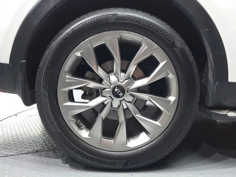 Kia Sorento 2.2 Automatic, снимка 5 - Автомобили и джипове - 55579841