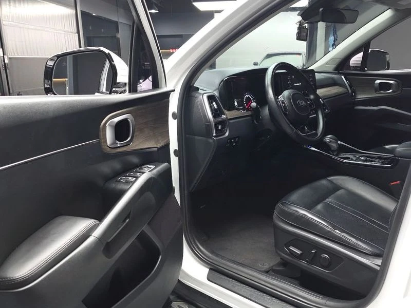 Kia Sorento 2.2 Automatic, снимка 6 - Автомобили и джипове - 55579841