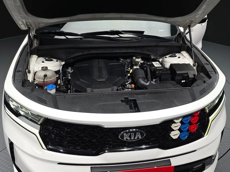 Kia Sorento 2.2 Automatic, снимка 17 - Автомобили и джипове - 55579841