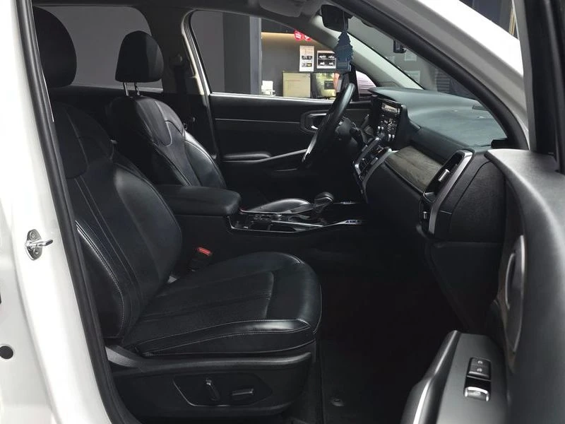 Kia Sorento 2.2 Automatic, снимка 7 - Автомобили и джипове - 55579841